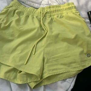 Neon yellow | Active Wear | Papaya Shorts